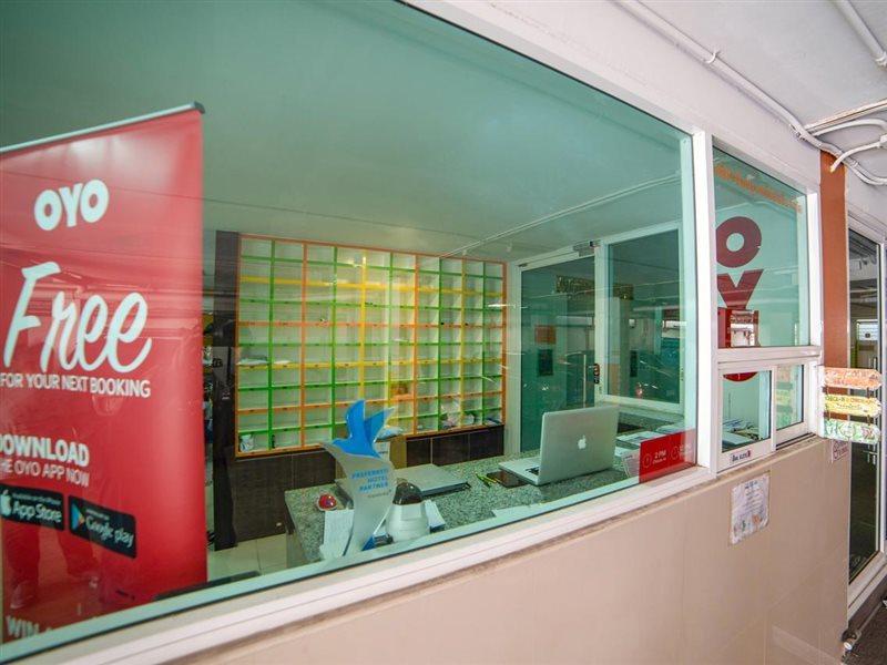 Oyo 460 Int Place Bangkok Zewnętrze zdjęcie