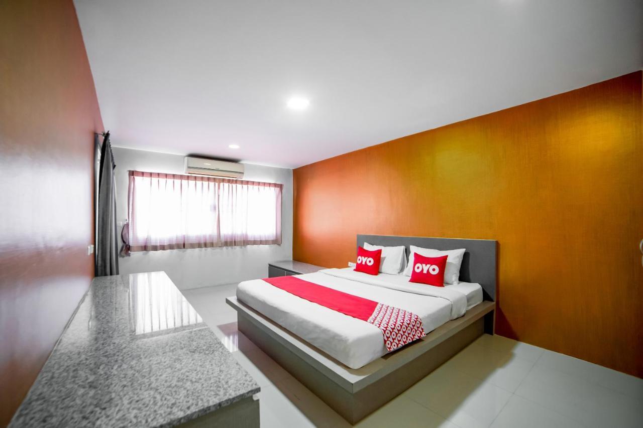 Oyo 460 Int Place Bangkok Zewnętrze zdjęcie