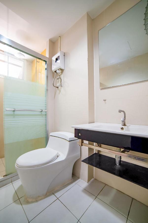 Oyo 460 Int Place Bangkok Zewnętrze zdjęcie
